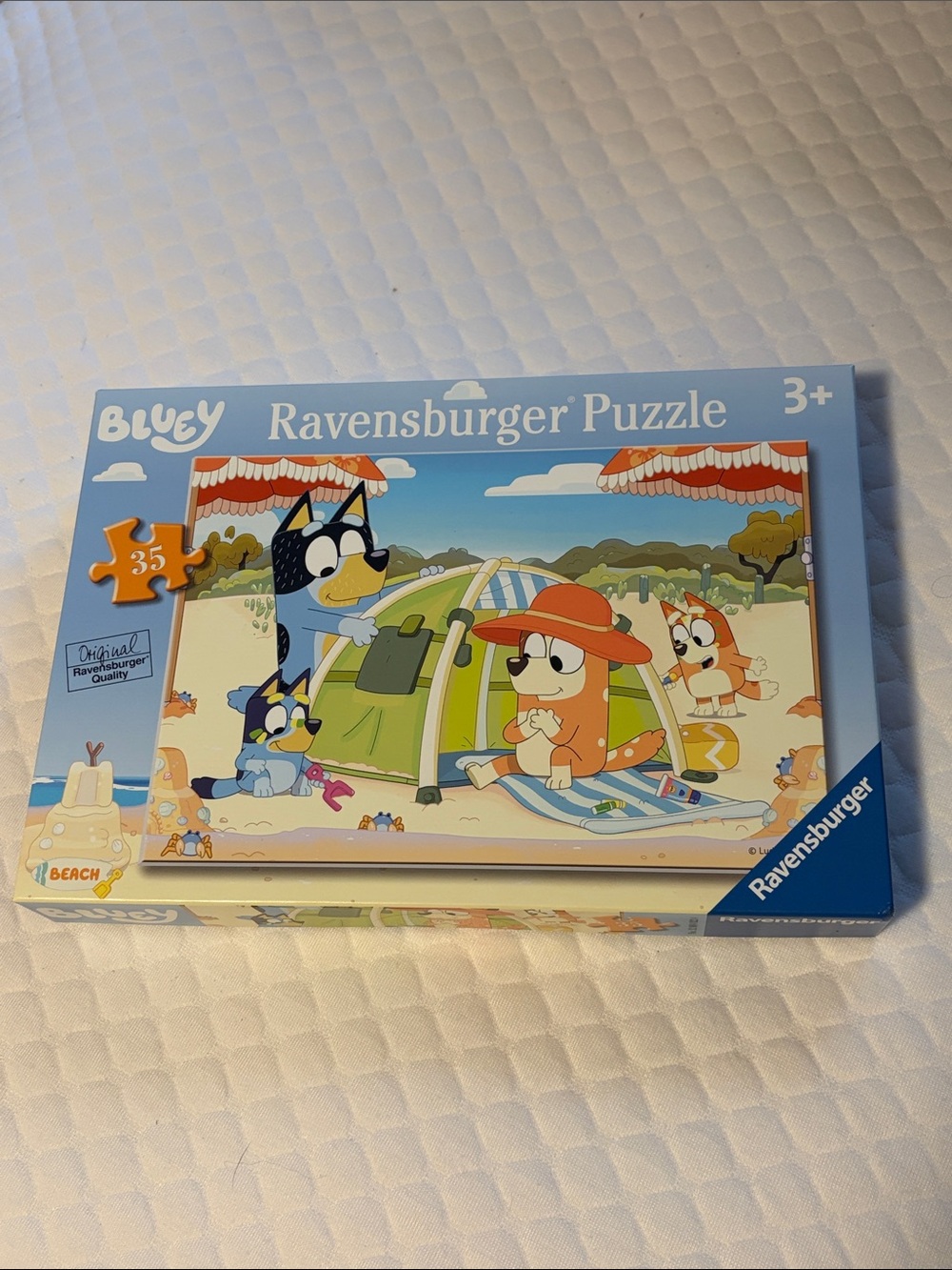 NIB Bluey Beach Day Ravensburger Puzzle 35 Piece